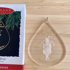 Hallmark Keepsake Ornament * Eleven Pipers Piping * Twelve Days of Christmas
